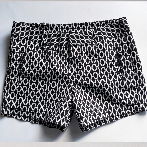 Stylus Black White Geometric Lattice Print Shorts with Pockets, Unlined- sz 2 - Picture 1 of 7